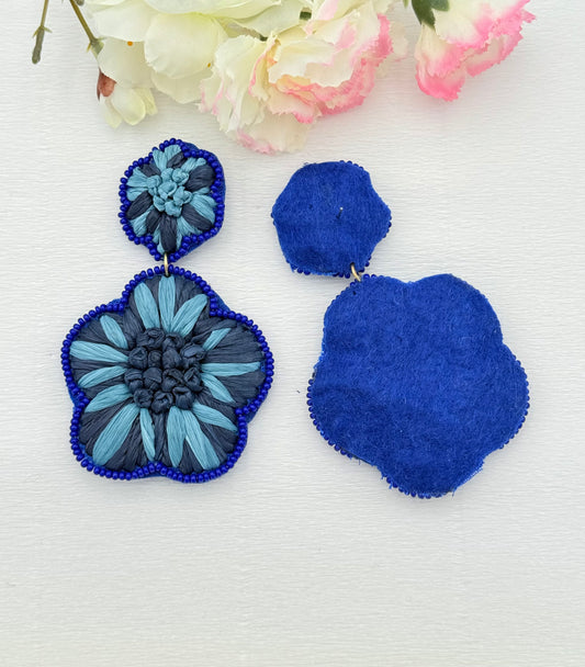 Blaue Statementohrringe