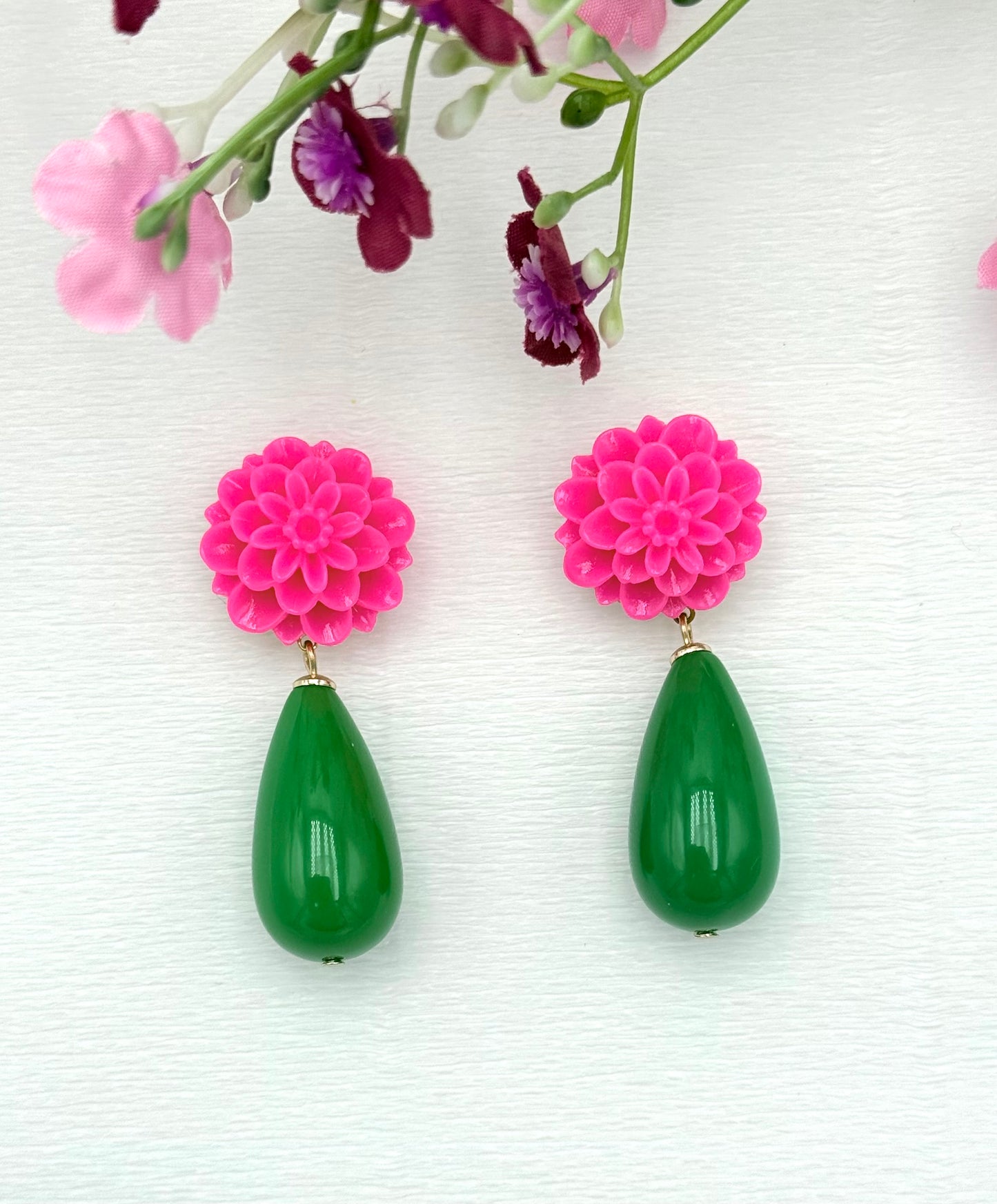 In love with neon - pinke Ohrringe mit grünem Tropfen