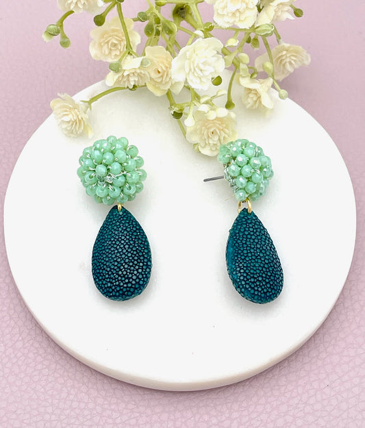 Ohrringe aus Rochenleder, Rochenleder-Ohrringe, Rochenleder Ohrringe, grüne Ohrringe, exotische Ohrringe, schöne Ohrringe, besondere Ohrringe