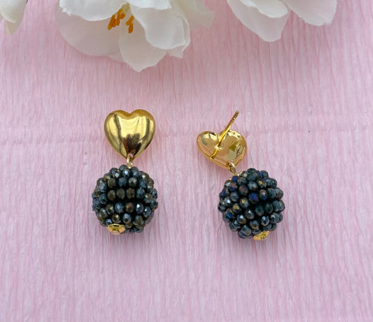 grüne Ohrringe, Ohrringe grün, goldene Ohrringe, Glitzer Ohrringe, Modeschmuck Ohrringe, hochwertiger Modeschmuck, Ohrringe Tropfen, Tropfenohrringe, Onlineshop Ohrringe, Ohrringe Herz