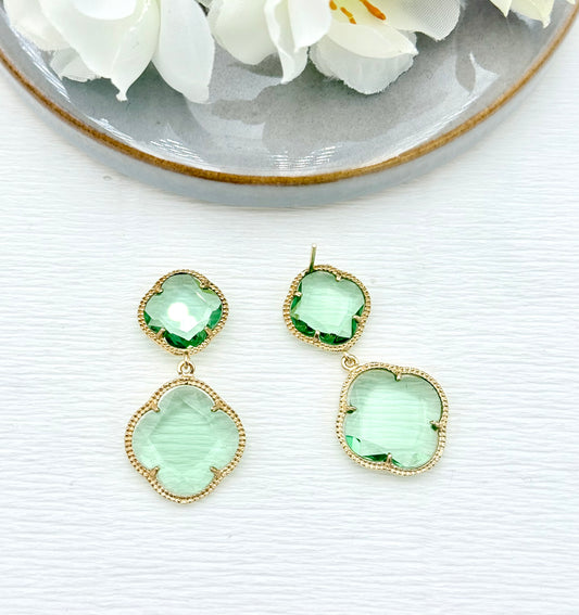 schöne Ohrringe, bunte Ohrringe, Statement Ohrringe, glänzende Ohrringe, große Ohrringe, glitzernde Ohrringe, Glitzerohrringe, Ohrringe mit Kleeblättern, Kleeblätter Ohrringe, edle Ohrringe, Julilein, edler Modeschmuck