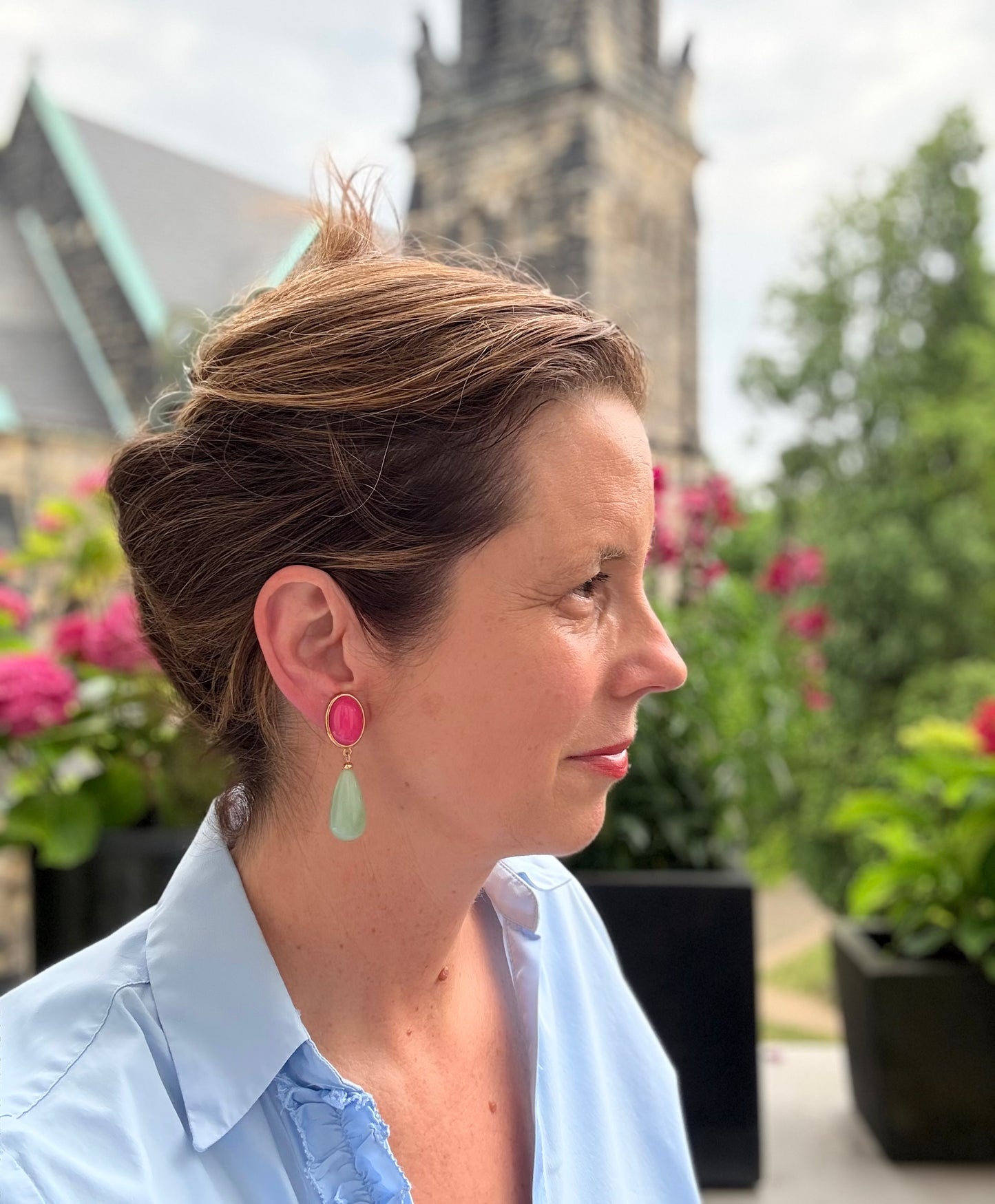 Edle Clips in gedecktem pink mit salbeifarbenem Tropfenanhänger