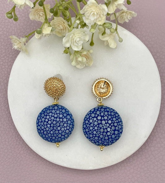 Ohrringe aus Rochenleder, Rochenleder-Ohrringe, Rochenleder Ohrringe, goldene Ohrringe, schöne Ohrringe, Julilein Ohrringe, Ohrringe Julilein, schöne Ohrringe, edler Modeschmuck