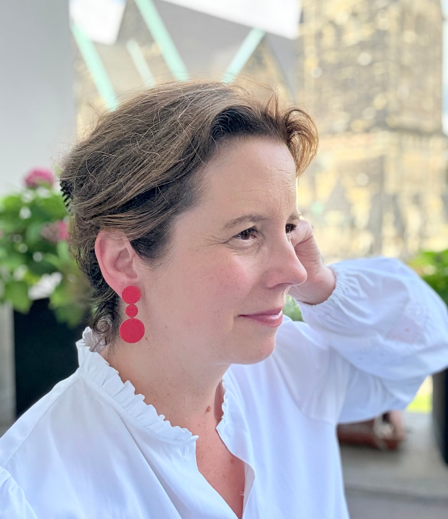 Alexia Mini - rot schimmernde Ohrringe aus feinstem Leder