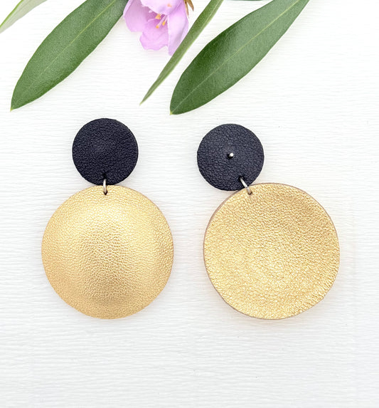 Wunderschöne leichte Lederohrringe in edlem Gold und Schwarz