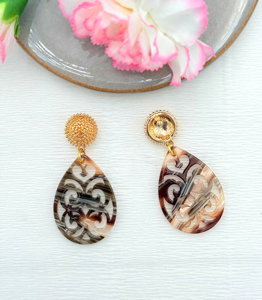 Edle Ohrringe, große Ohrringe, hochwertiger Modeschmuck, edler Modeschmuck, Modeschmuck Ohrringe, Ohrringe aus Horn, Onlineshop Ohrringe, Statement Ohrringe, Statementohrringe