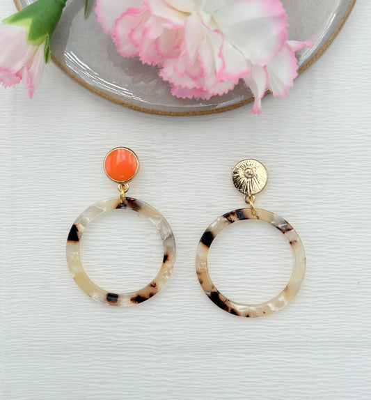 Edle Ohrringe, große Ohrringe, hochwertiger Modeschmuck, edler Modeschmuck, Modeschmuck Ohrringe, Ohrringe aus Horn, Onlineshop Ohrringe, Statement Ohrringe, Statementohrringe