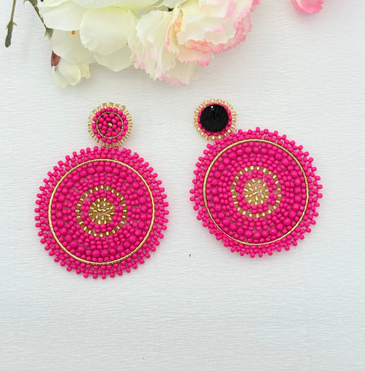 Pinke Ornament-Ohrringe