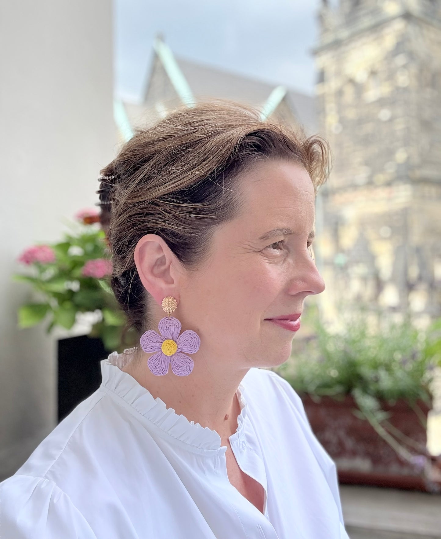 Blumen-Statements - die perfekten Begleiteter fürs Sommeroutfit