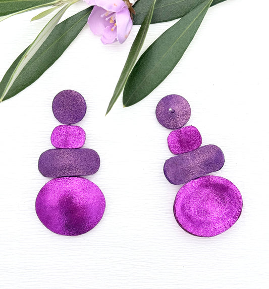 Pink schimmernde Statement Ohrringe aus feinstem Leder