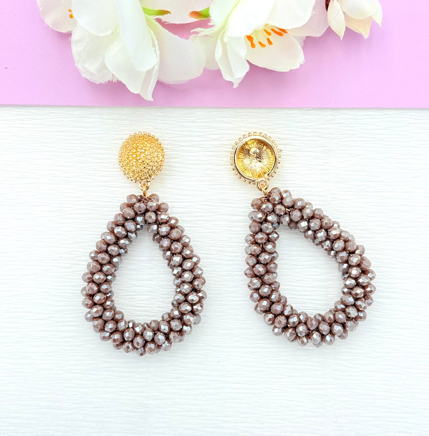 Braune Ohrringe, Ohrringe braun, Ohrringe mauve, Mauvefarbene Ohrringe, Ohrringe mit Tropfen, Tropfenohrringe, Glitzer Ohrringe, Ohrringe glitzer, Modeschmuck Ohrringe, hochwertiger Modeschmuck, Onlineshop Ohrringe, Statementohrringe