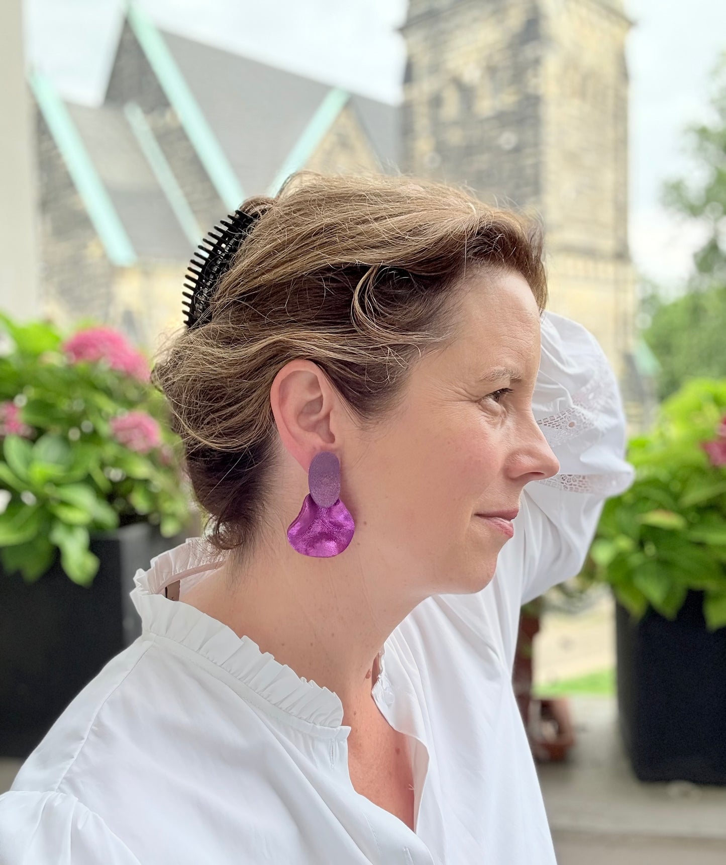 Pinke Statementohrringe in schimmerndem Pink aus feinstem Leder