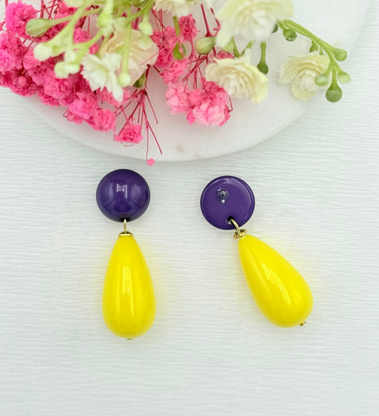 gelbe Ohrringe, Ohrringe gelb, lila Ohrringe, Ohrringe lila, Ohrringe gelb lila, Ohrringe mit Tropfen, Tropfenohrringe, Modeschmuck Ohrringe, hochwertiger Modeschmuck, Onlineshop Ohrringe, Statementohrringe, klassische Ohrringe, Julilein Ohrringe