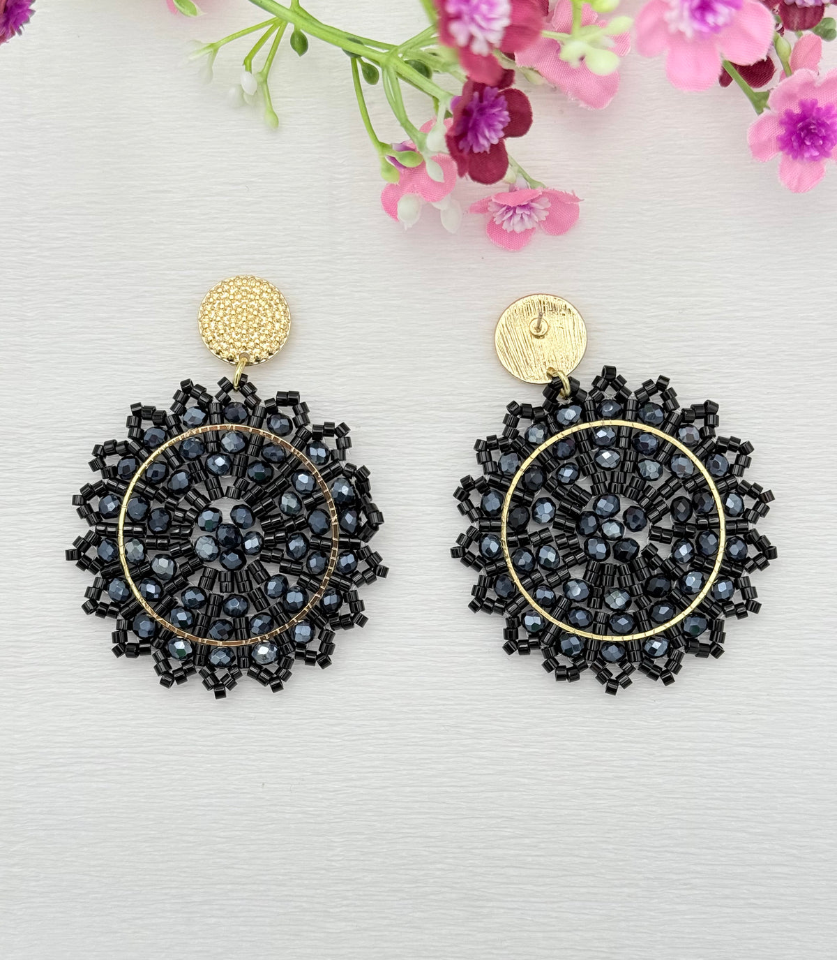 Schwarze Ornament-Ohrringe - glänzend elegant