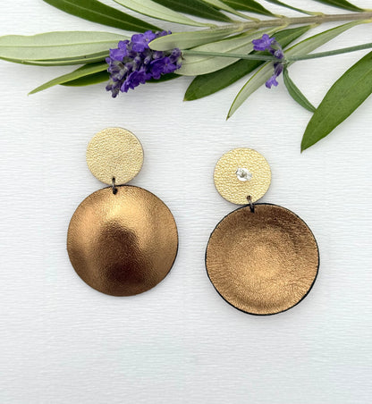 Leichte Lederohrringe in schönsten Goldtönen