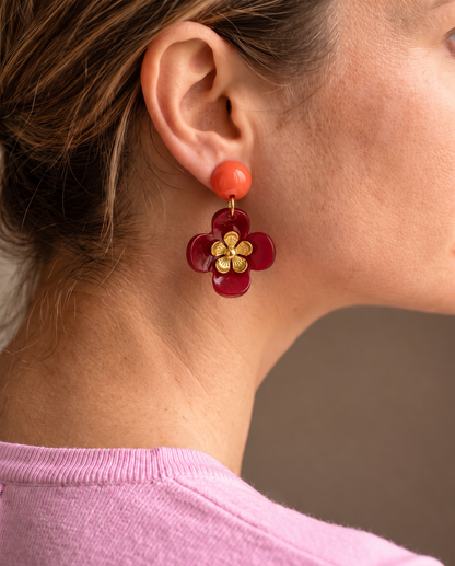 Bordeauxrote Blumenohrringe - Unsere neue Kollektion Poppy Bloom