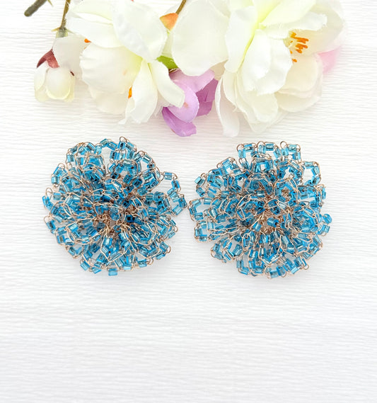 Edle Ohrringe in Form einer grossen himmelblauen Blüte - SALE (statt 129,95 €)