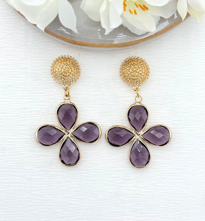 Ohrringe Statement, schöne Ohrringe, bunte Ohrringe, Statement Ohrringe, große Ohrringe, edle Ohrringe, Sommerohrringe, Ohrringe für den Sommer, edler Modeschmuck,  besondere Ohrringe, Ohrringe mit Blüten, Blütenohrringe