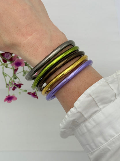 Buddha Armreif edles Grau
