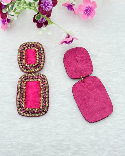 Handfertige Glitzer-Ohrringe aus indischer Seide in pink