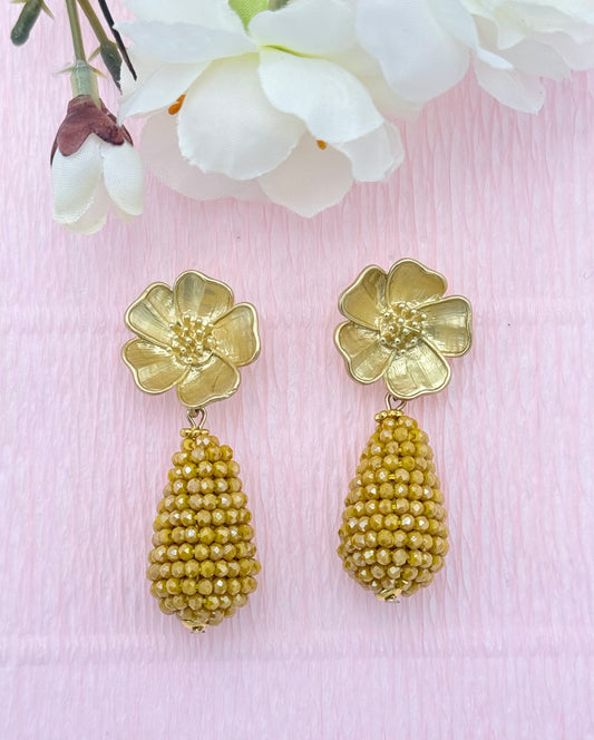Ocker Ohrringe, Ohrringe ocker, gelbe Ohrringe, Ohrringe gelb, goldene Ohrringe, Glitzer Ohrringe, Modeschmuck Ohrringe, hochwertiger Modeschmuck, Ohrringe Tropfen, Tropfenohrringe, Onlineshop Ohrringe