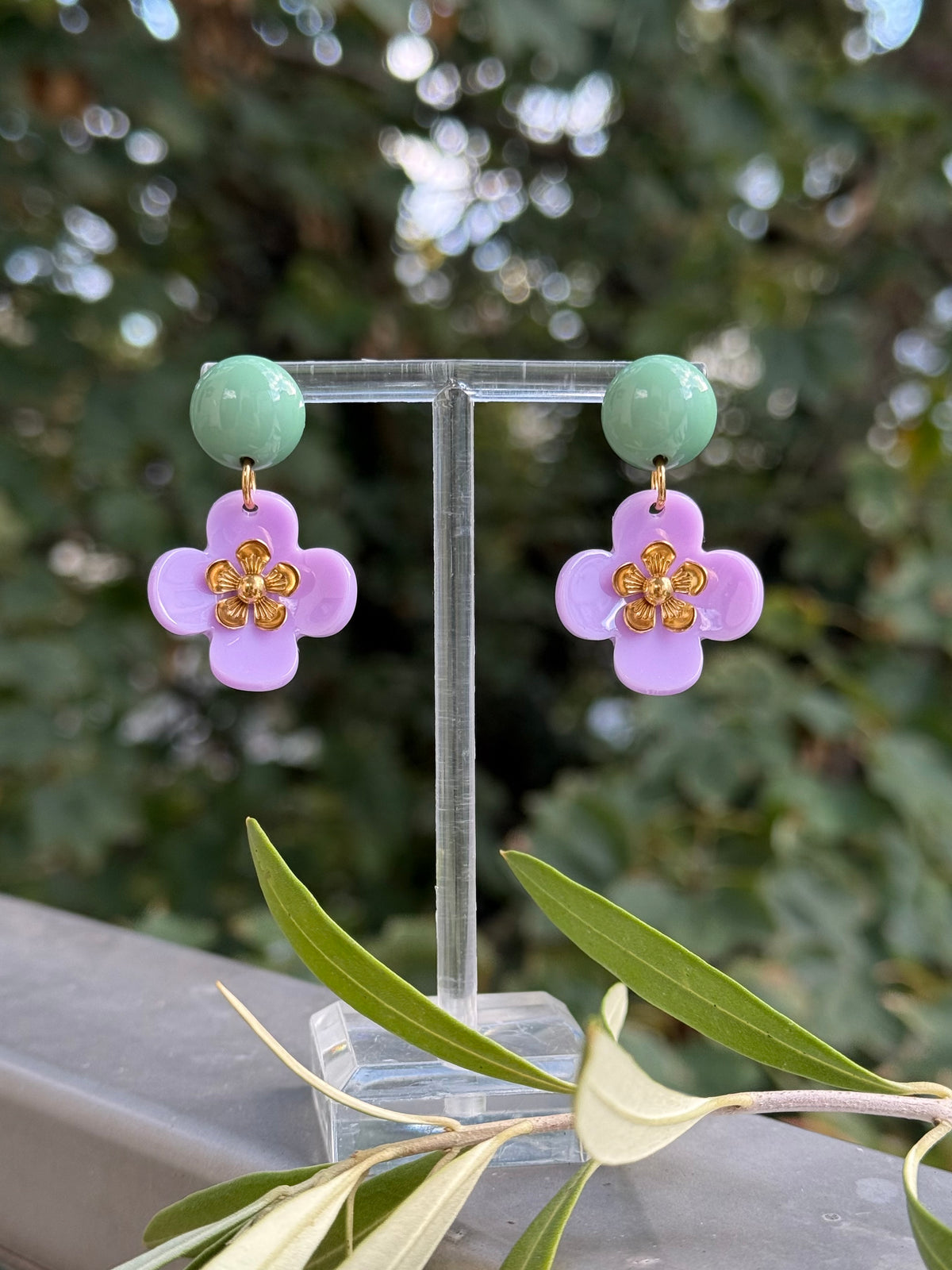 Lila Blumenohrringe - Unsere neue Kollektion Poppy Bloom