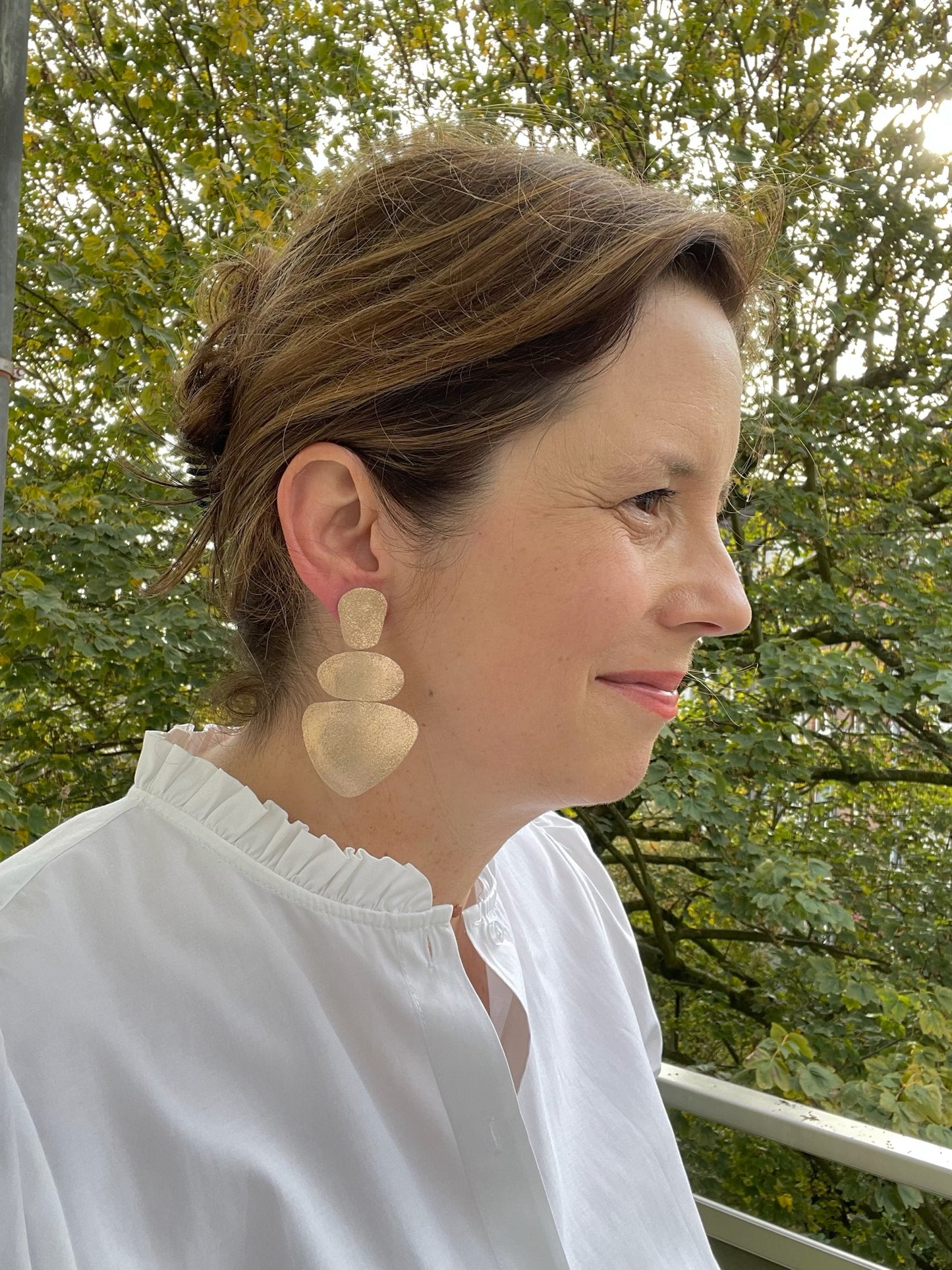 Statementohrringe aus feinstem Leder in Roségold