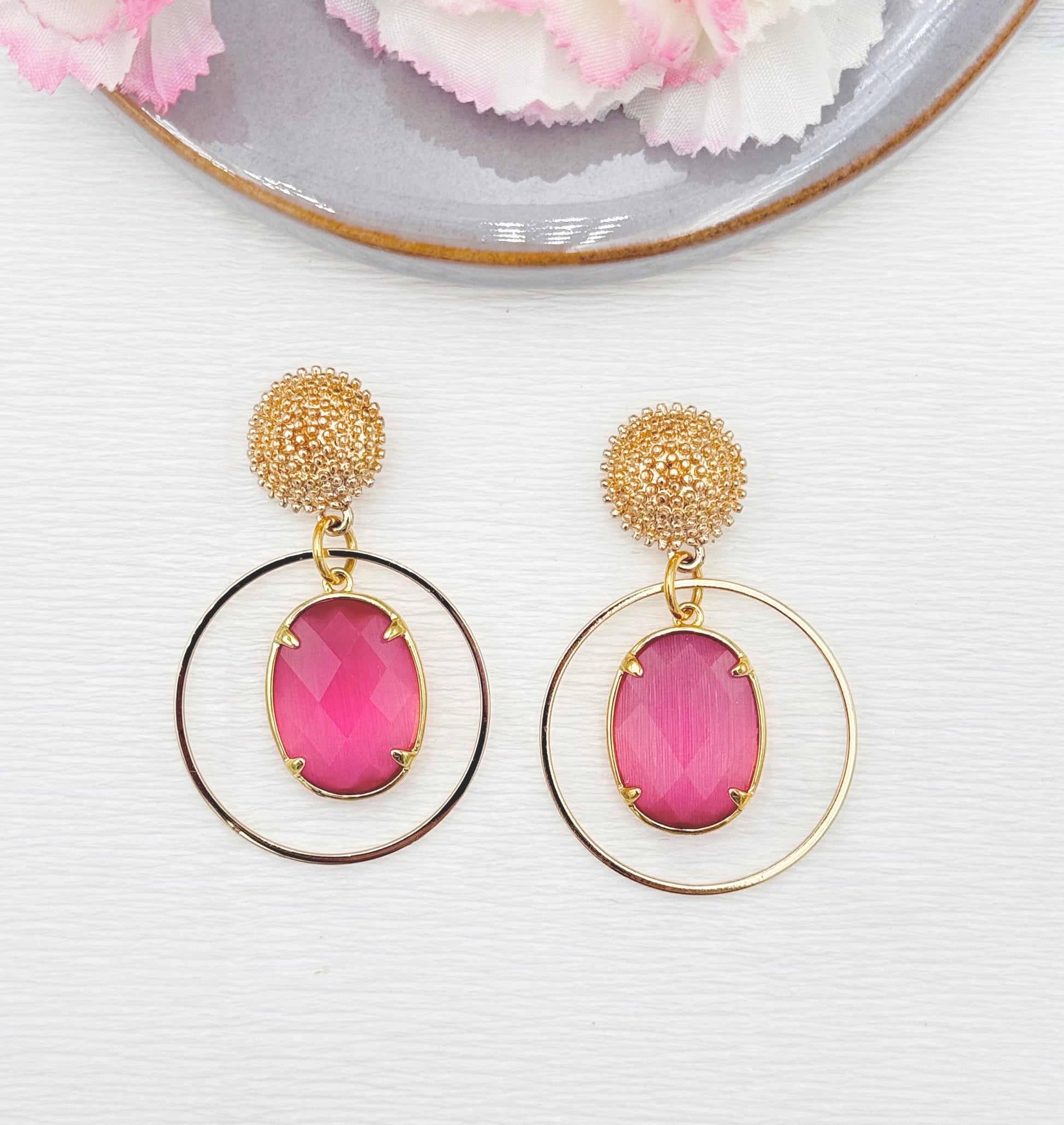 rosa Ohrringe, Ohrringe rosa, Ohrringe mit Anhänger, Modeschmuck Ohrringe, hochwertiger Modeschmuck, Onlineshop Ohrringe, Statementohrringe, klassische Ohrringe, Julilein Ohrringe, glitzernde Ohrringe, leichte Ohrring, Glitzerohrringe, 