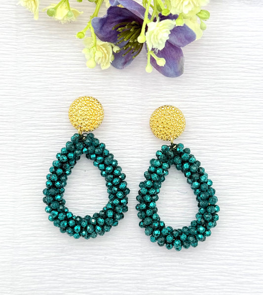 dunkelgrüne Ohrringe, Ohrringe grün, Ohrringe mit Tropfen, Tropfenohrringe, Glitzer Ohrringe, Ohrringe glitzer, Modeschmuck Ohrringe, hochwertiger Modeschmuck, Onlineshop Ohrringe, Statementohrringe