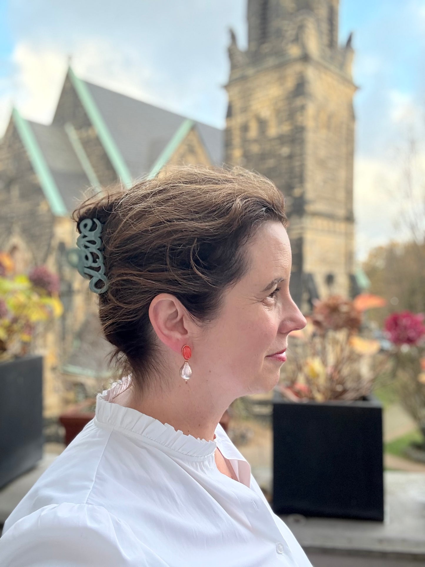 Vergoldetet Ohrringe in orange mit  Baumwolltropfen