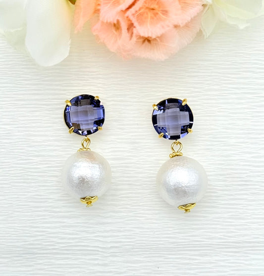 lila Ohrringe, Ohrringe lila, Ohrringe mit Baumwollperle, Glitzer Ohrringe, Ohrringe glitzer, Modeschmuck Ohrringe, hochwertiger Modeschmuck, Onlineshop Ohrringe, edle Ohrringe, Baumwollperlen, Ohrringe leicht