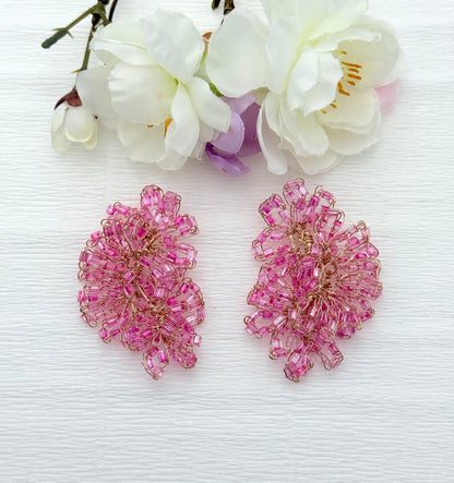 Strahlende pinke Perlenohrringe in Form einer länglichen Blüte - SALE (statt 129,95 €)