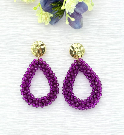 lila Ohrringe, Ohrringe lila, Ohrring, Ohrringe mit Tropfen, Tropfenohrringe, Glitzer Ohrringe, Ohrringe glitzer, Modeschmuck Ohrringe, hochwertiger Modeschmuck, Onlineshop Ohrringe, 