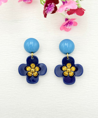 Dunkelblaue Blumenohrringe - Unsere neue Kollektion Poppy Bloom