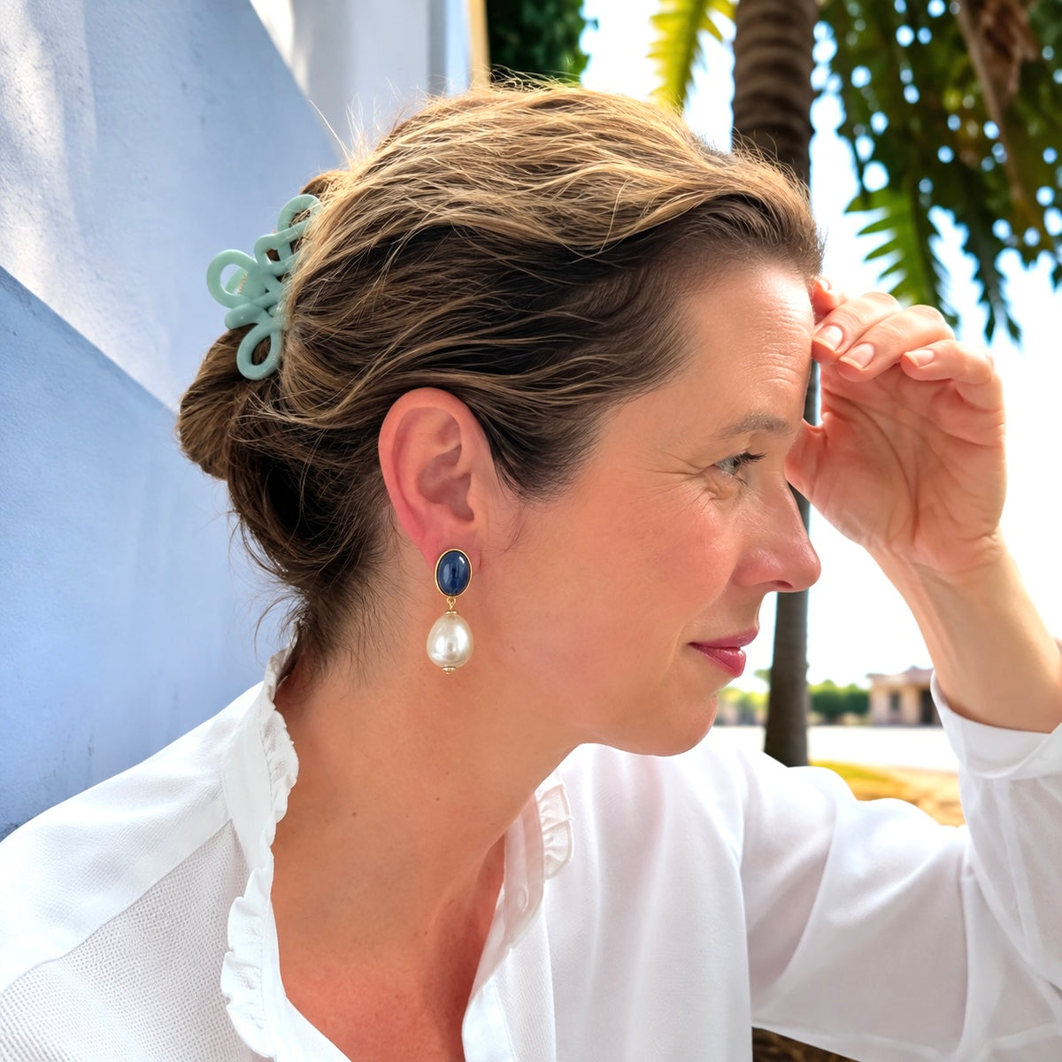 Blau marmorierter Stecker mit ganz leichtem Tropfen