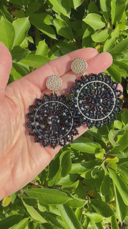 Schwarze Ornament-Ohrringe - glänzend elegant
